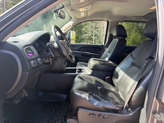 Used 2013 Chevrolet Silverado 2500 LTZ w/ LTZ Plus Package image 11