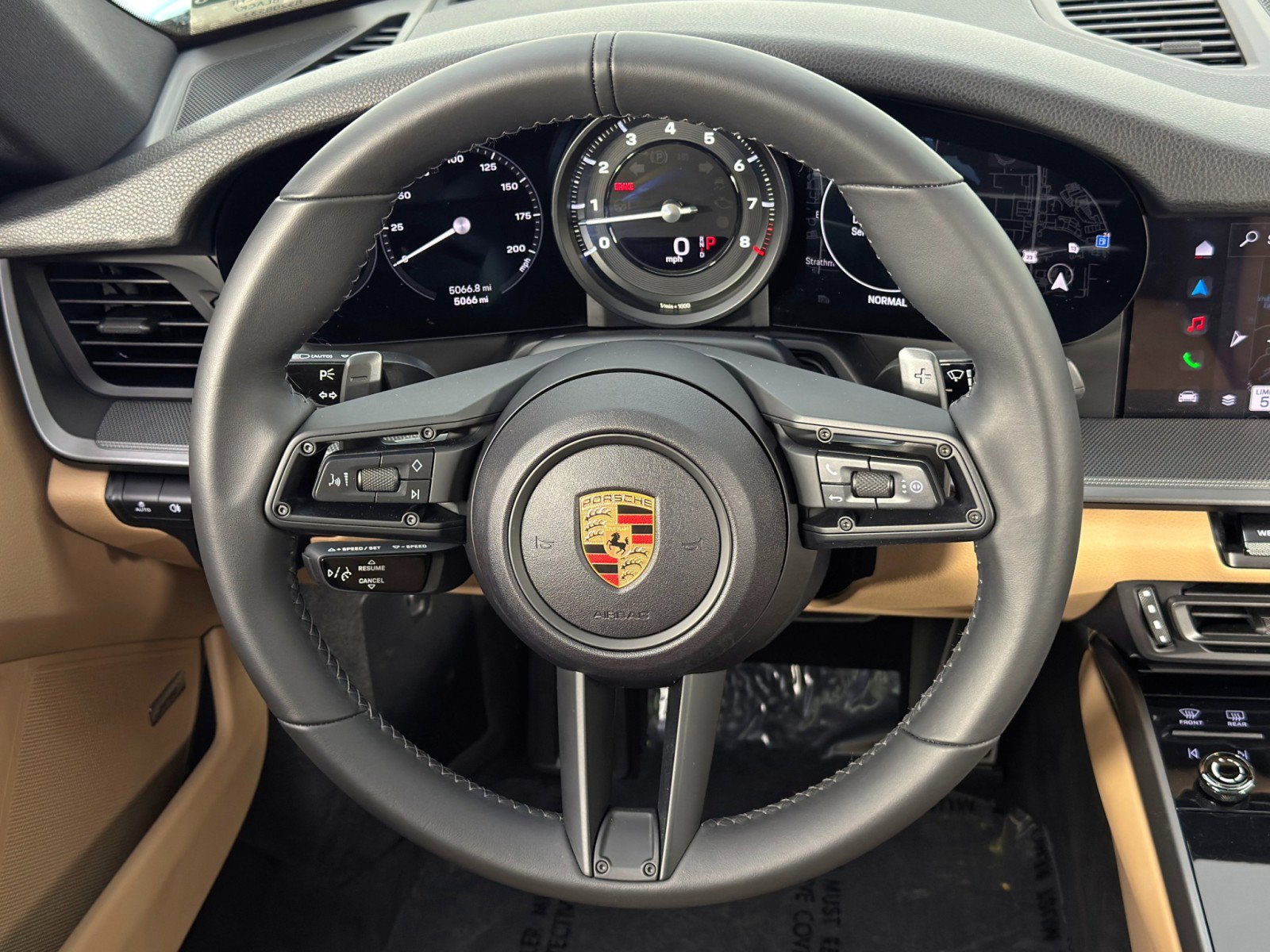 Used 2024 Porsche 911 Carrera image 19