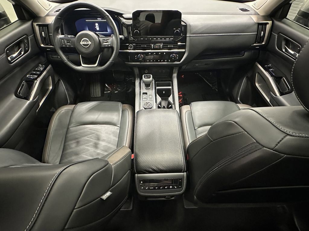 Used 2023 Nissan Pathfinder Platinum image 27