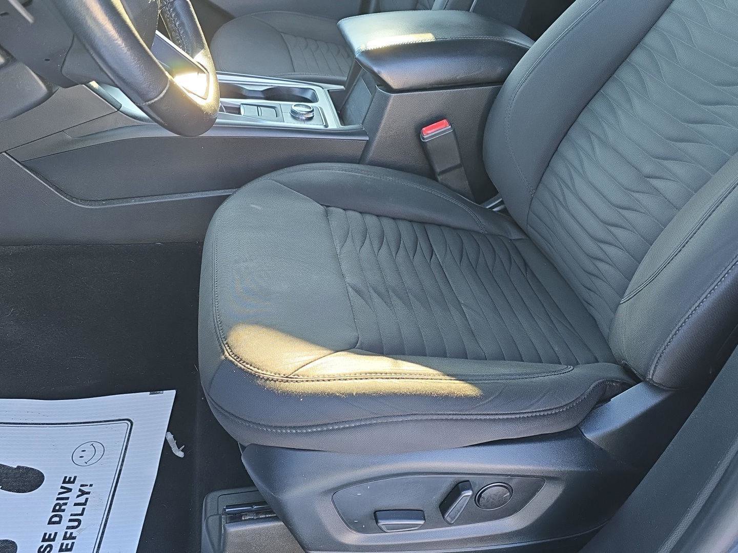 Used 2020 Ford Explorer XLT image 13