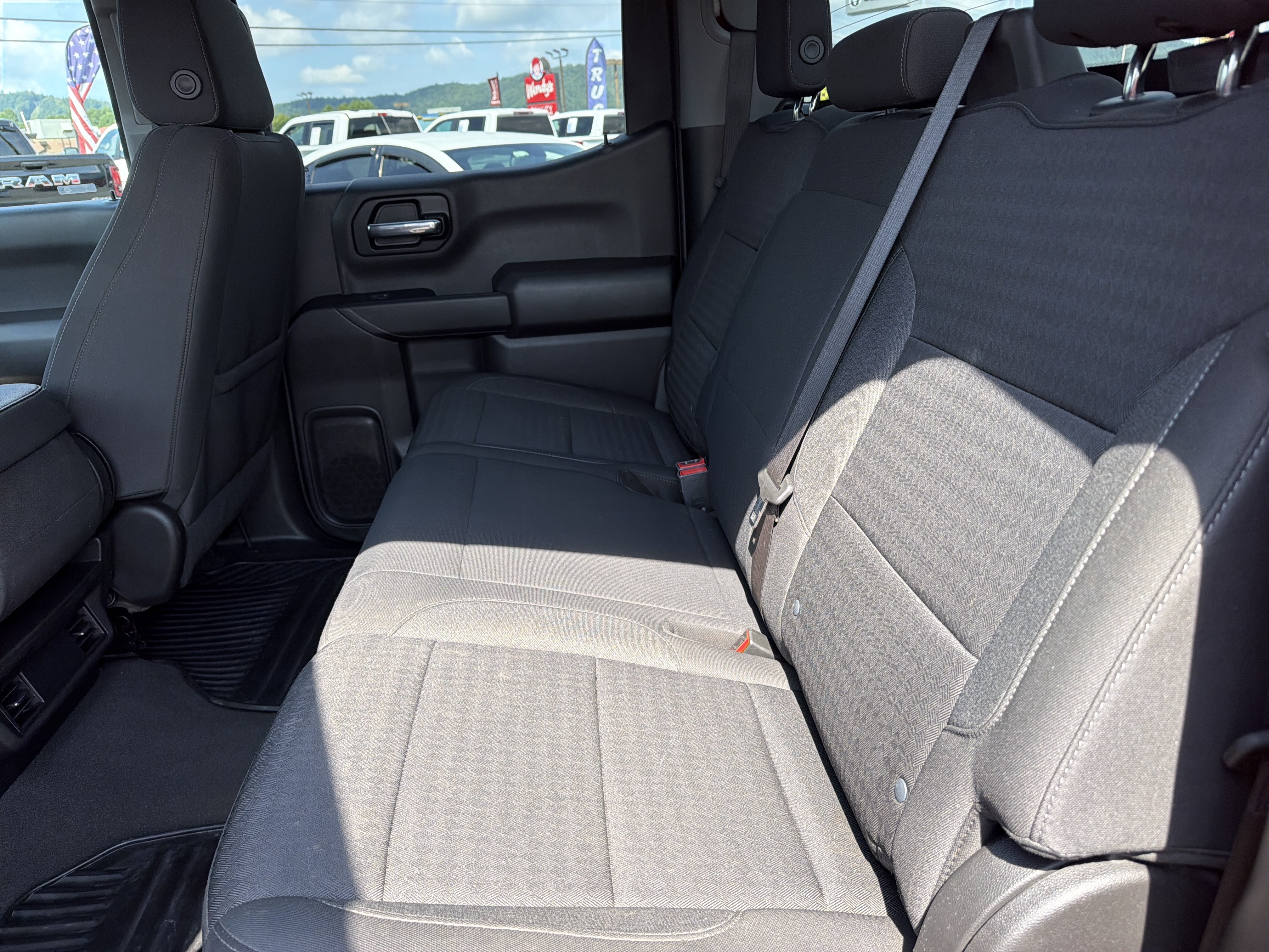 Used 2023 Chevrolet Silverado 1500 Custom AWD/4WD image 14