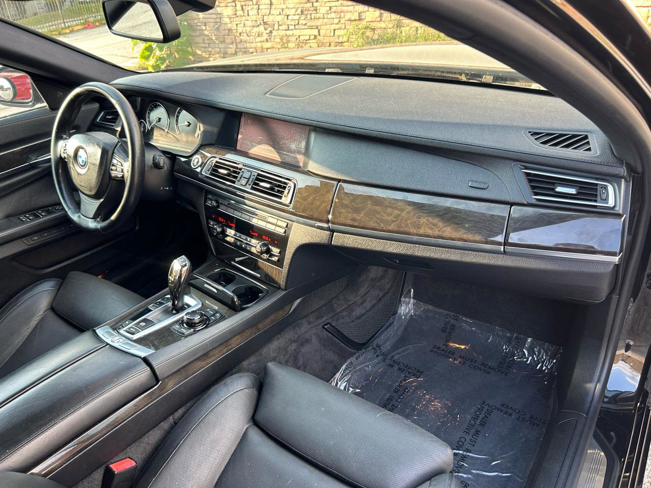 Used 2011 BMW 750Li RWD image 12