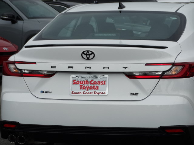 New 2026 Toyota Camry Hybrid FWD image 5