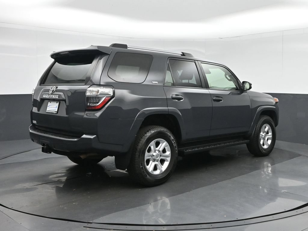 Used 2024 Toyota 4Runner SR5 AWD/4WD image 7