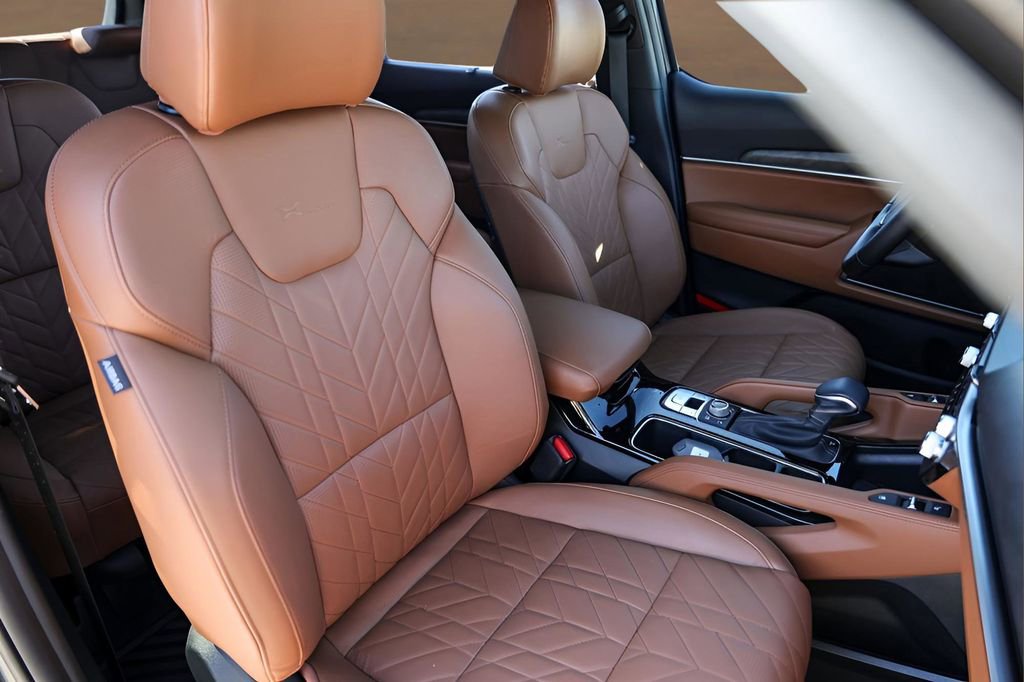 Used 2025 Kia Telluride EX X-Line image 35