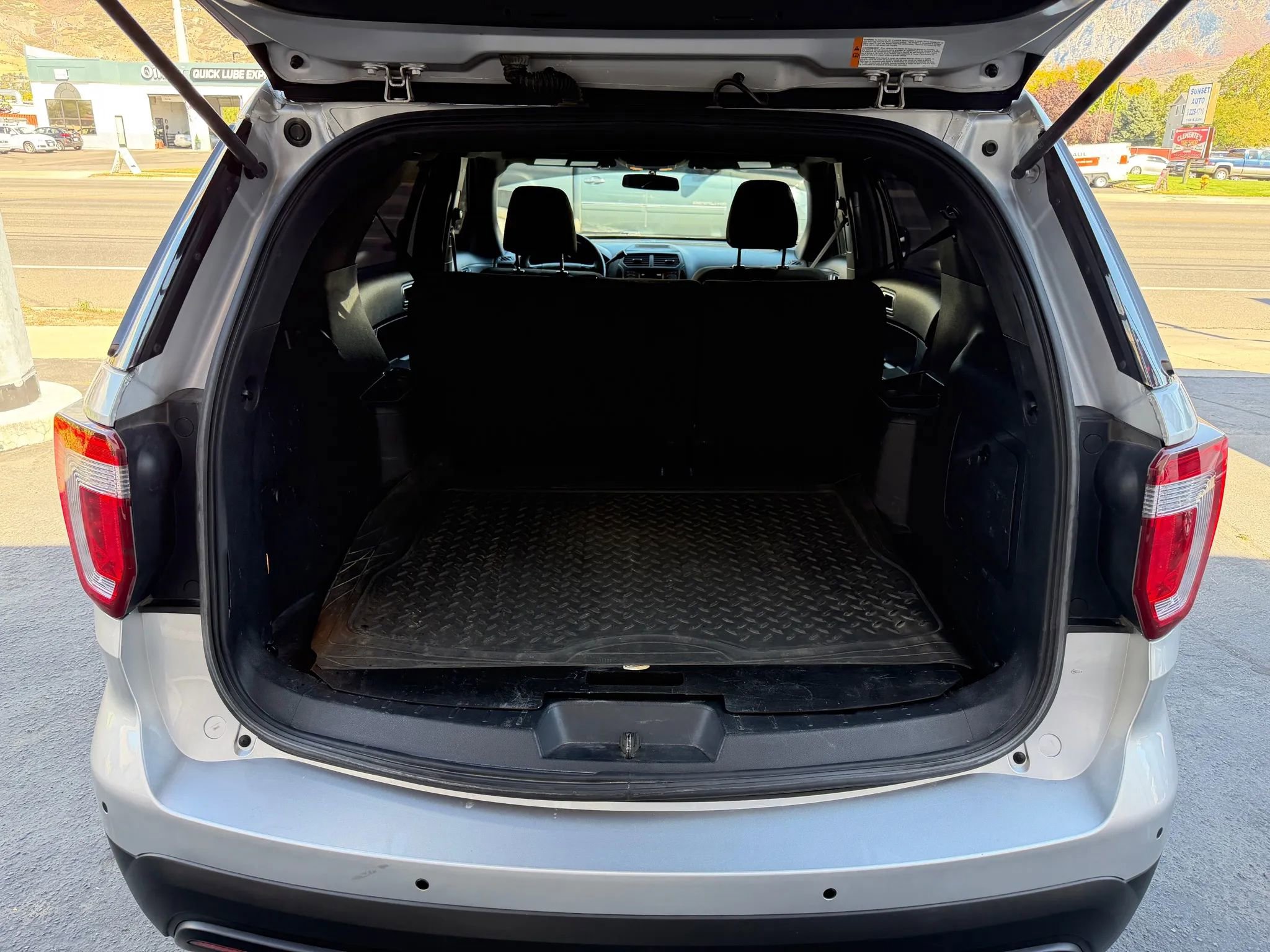 Used 2017 Ford Explorer 4WD Police Interceptor w/ Interior Upgrade Package image 14