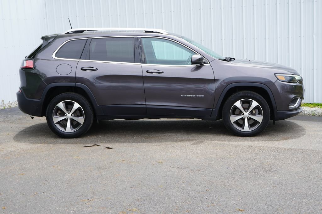 Used 2020 Jeep Cherokee Limited AWD/4WD image 2