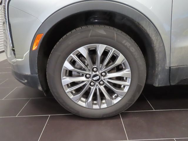 Certified 2025 Cadillac XT4 Premium Luxury image 15