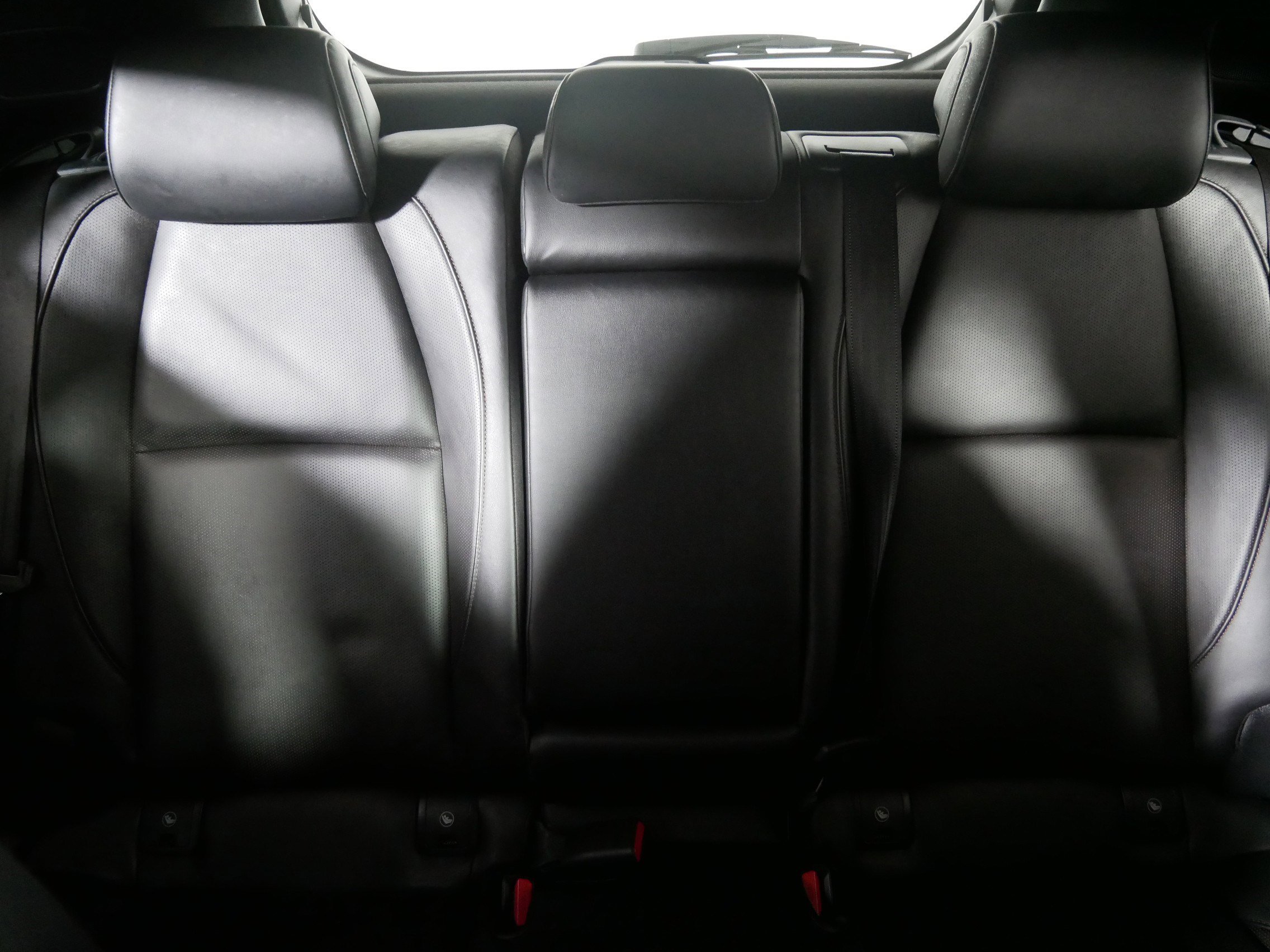 Used 2021 MAZDA MAZDA3 Hatchback w/Premium Plus Pkg image 13