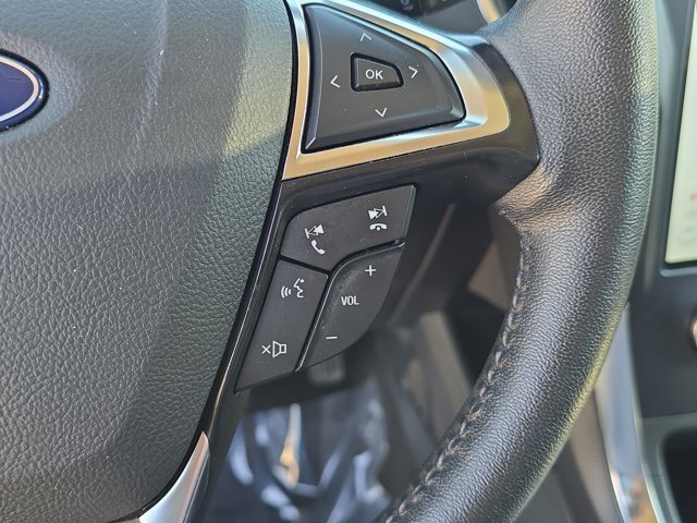 Used 2024 Ford Edge Titanium image 32