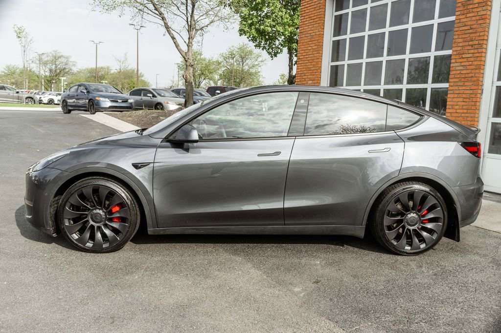 Used 2022 Tesla Model Y Performance AWD/4WD image 37