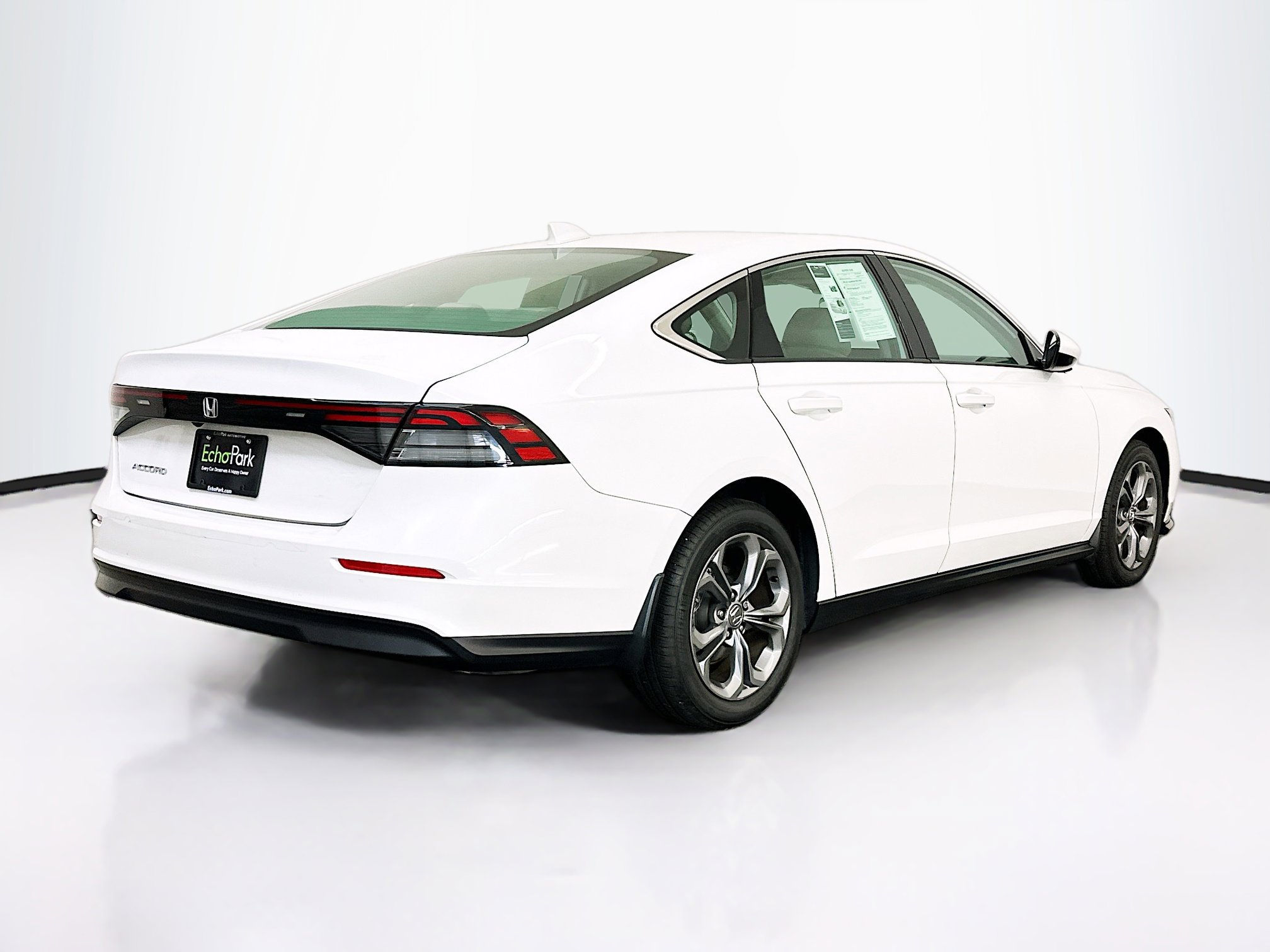 Used 2024 Honda Accord EX image 9