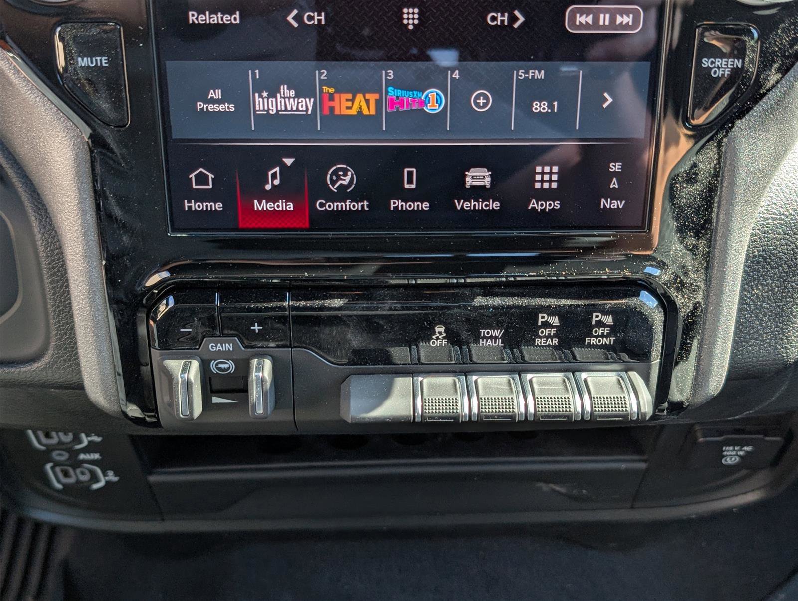 New 2026 RAM 3500 Tradesman image 19