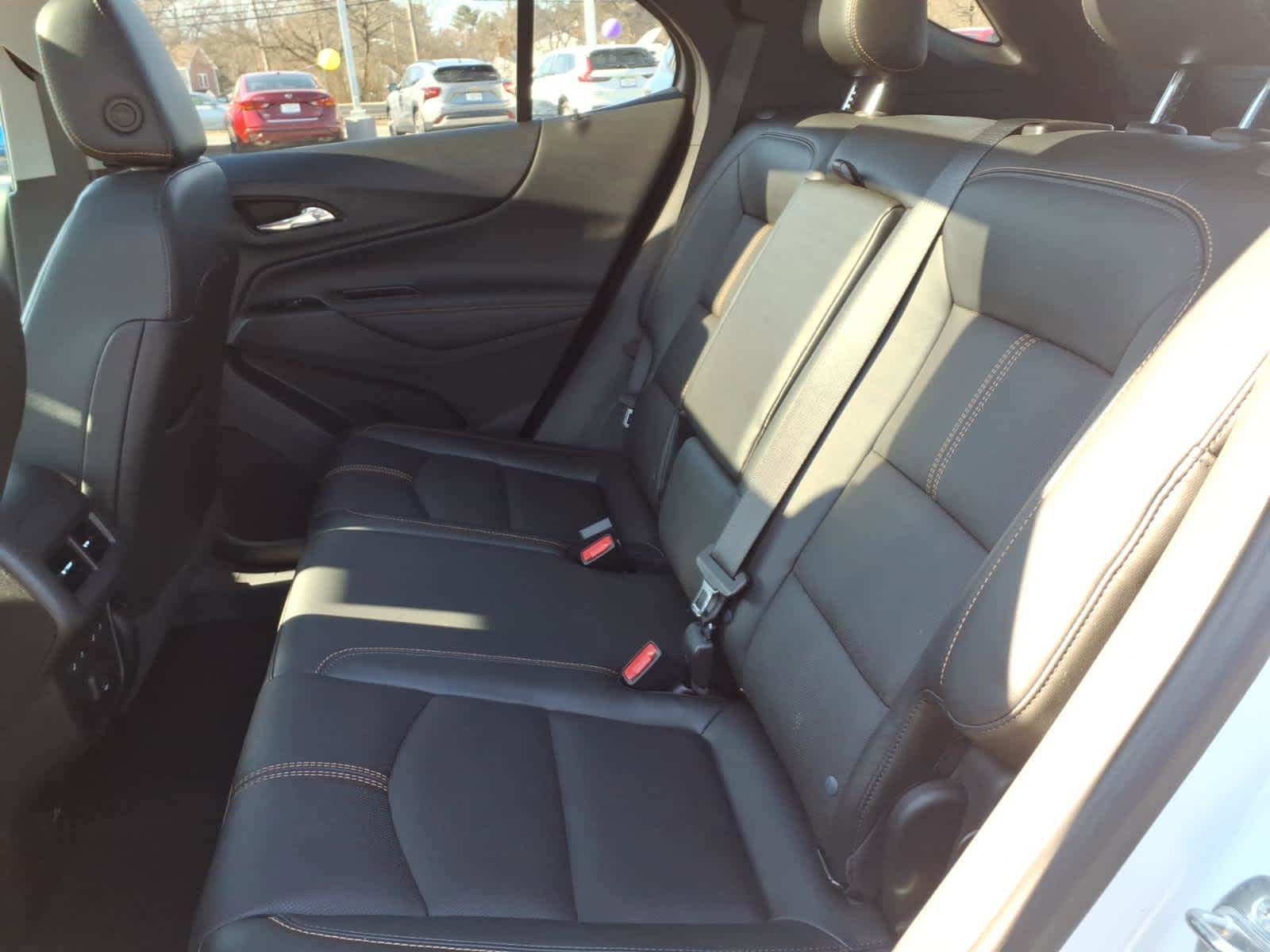 Used 2023 Chevrolet Equinox Premier image 19