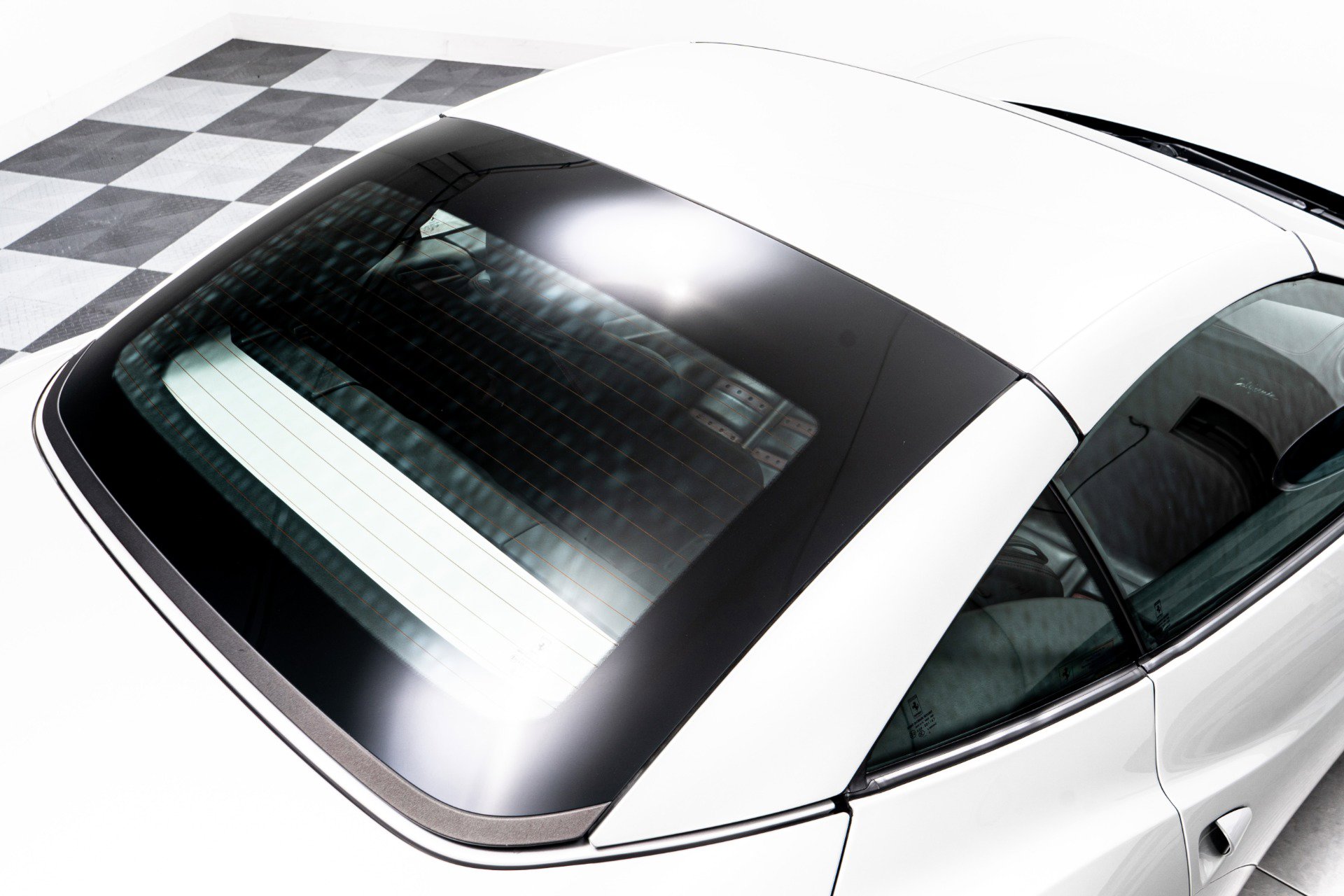 Used 2013 Ferrari California image 39