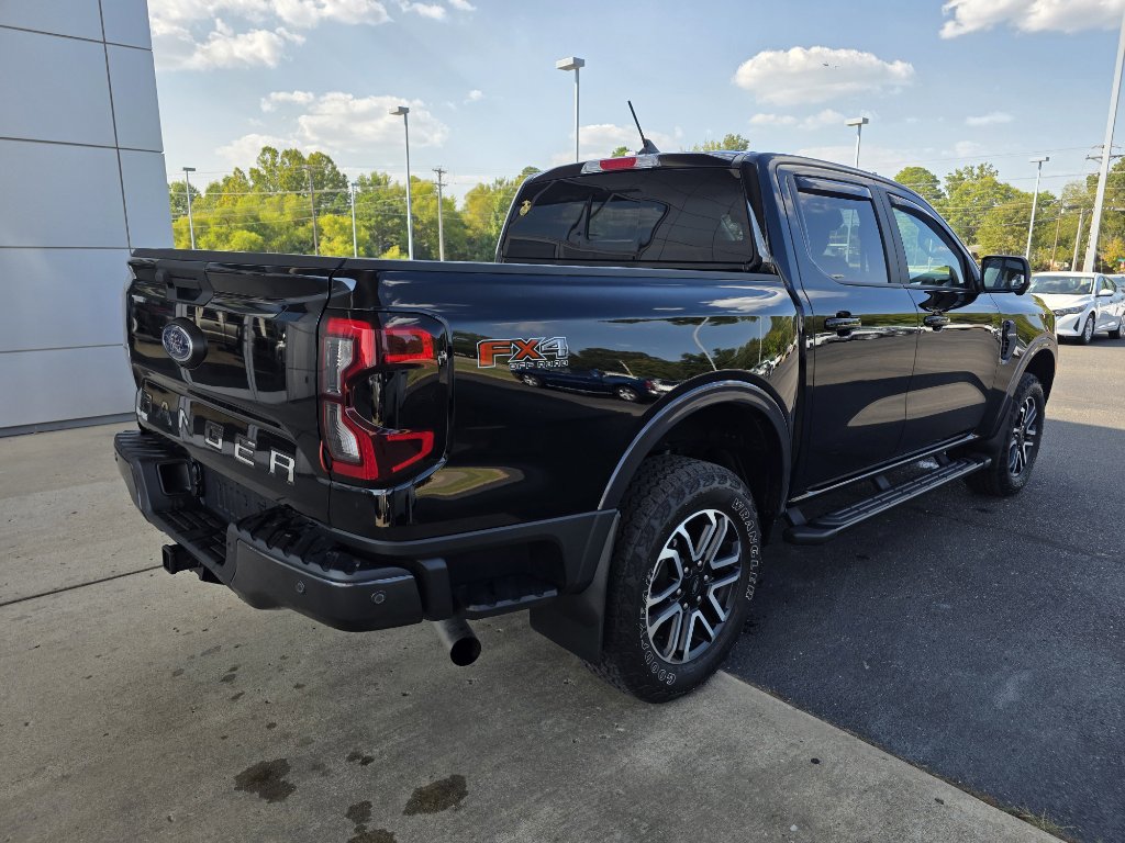 Used 2024 Ford Ranger Lariat w/ FX4 Off-Road Package image 3