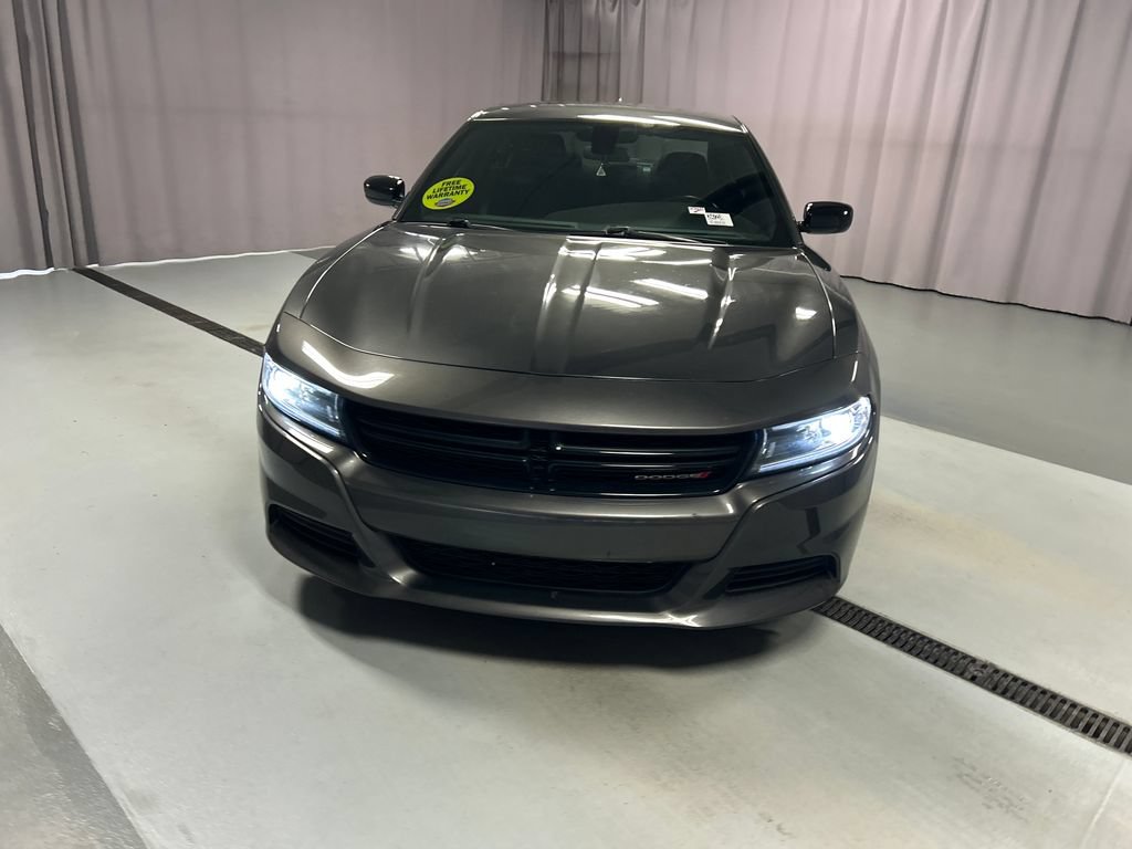 Used 2023 Dodge Charger SXT RWD image 2