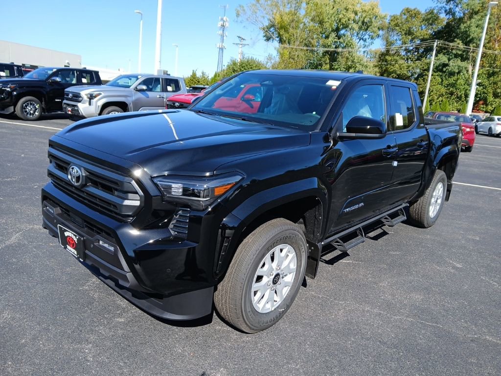 New 2025 Toyota Tacoma SR5 image 2