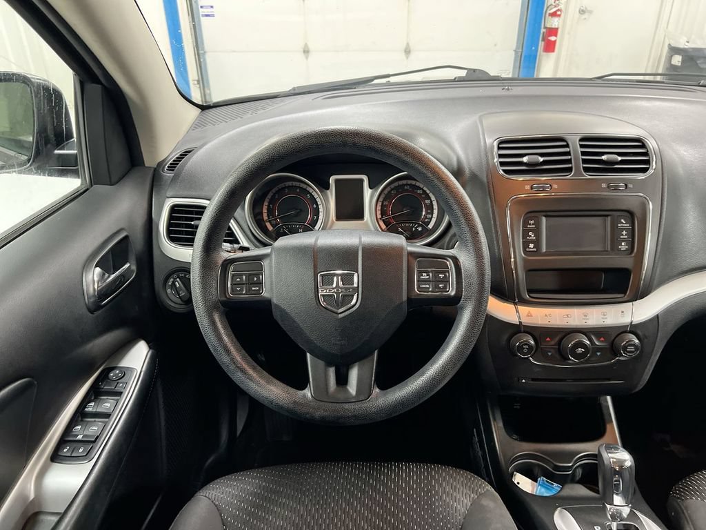 Used 2017 Dodge Journey SXT w/ Comfort/Convenience Group FWD image 11