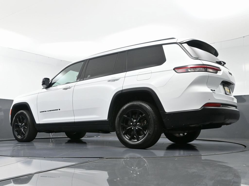 Used 2024 Jeep Grand Cherokee L Laredo image 56