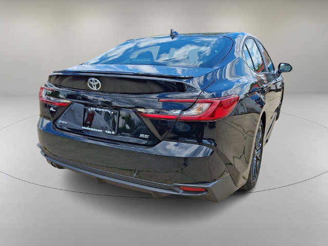 Used 2025 Toyota Camry SE FWD image 10