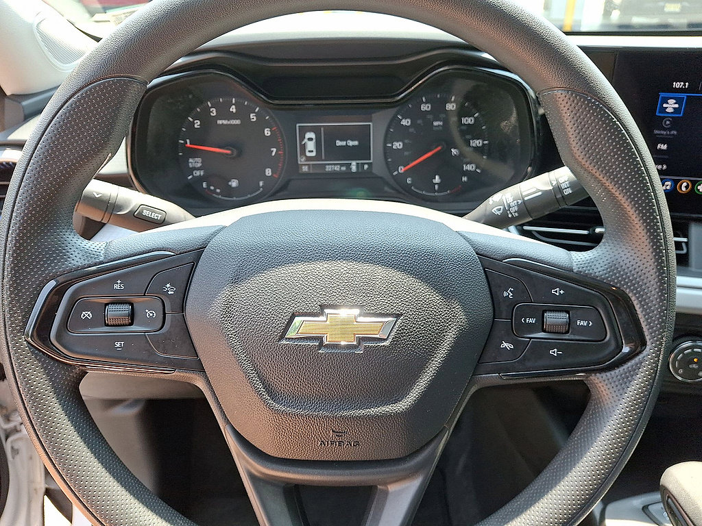Certified 2024 Chevrolet Trax LS w/ LS Convenience Package FWD image 16