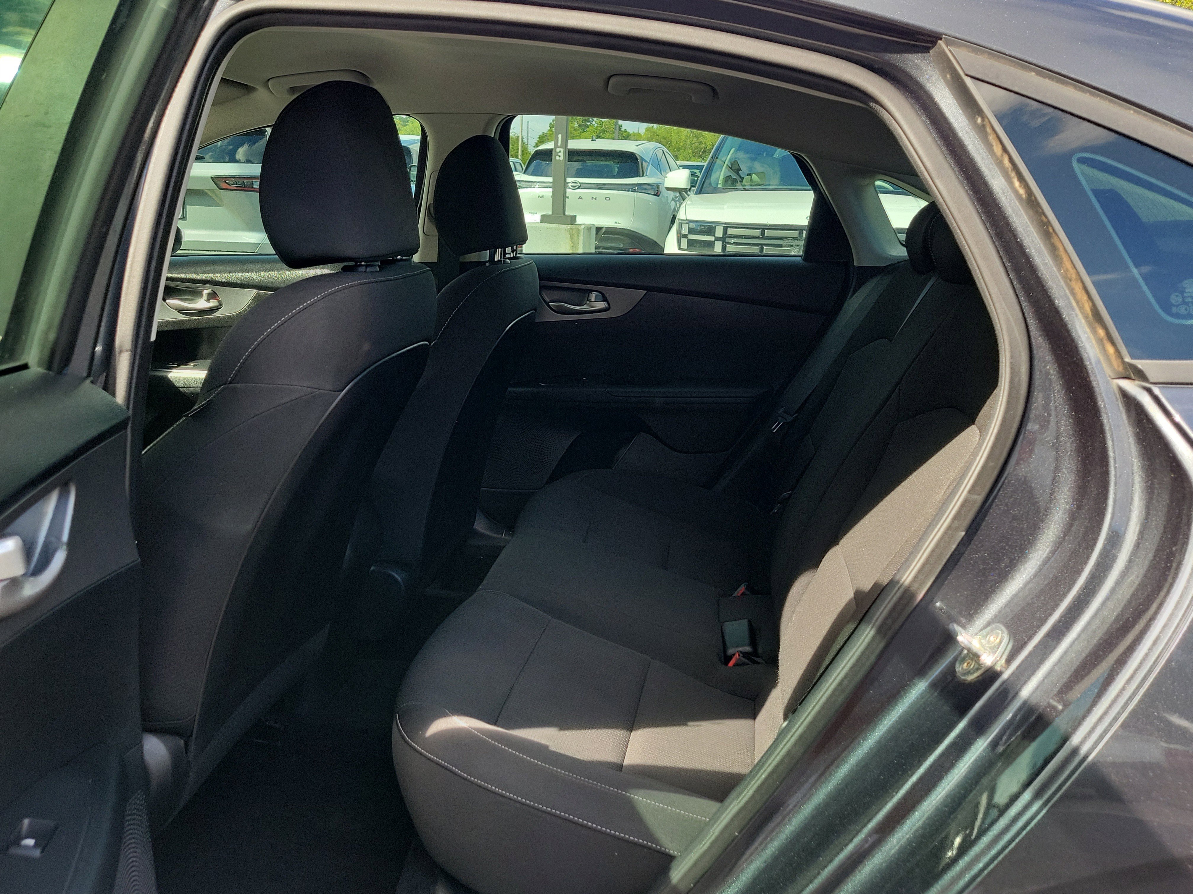 Used 2019 Kia Forte LXS FWD image 11