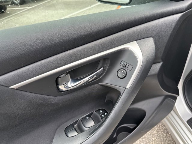 Used 2015 Nissan Altima 2.5 S w/ Power Driver Seat Package image 8