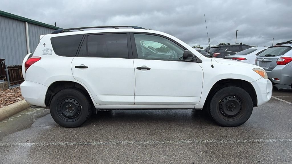 Used 2007 Toyota RAV4 2WD image 3