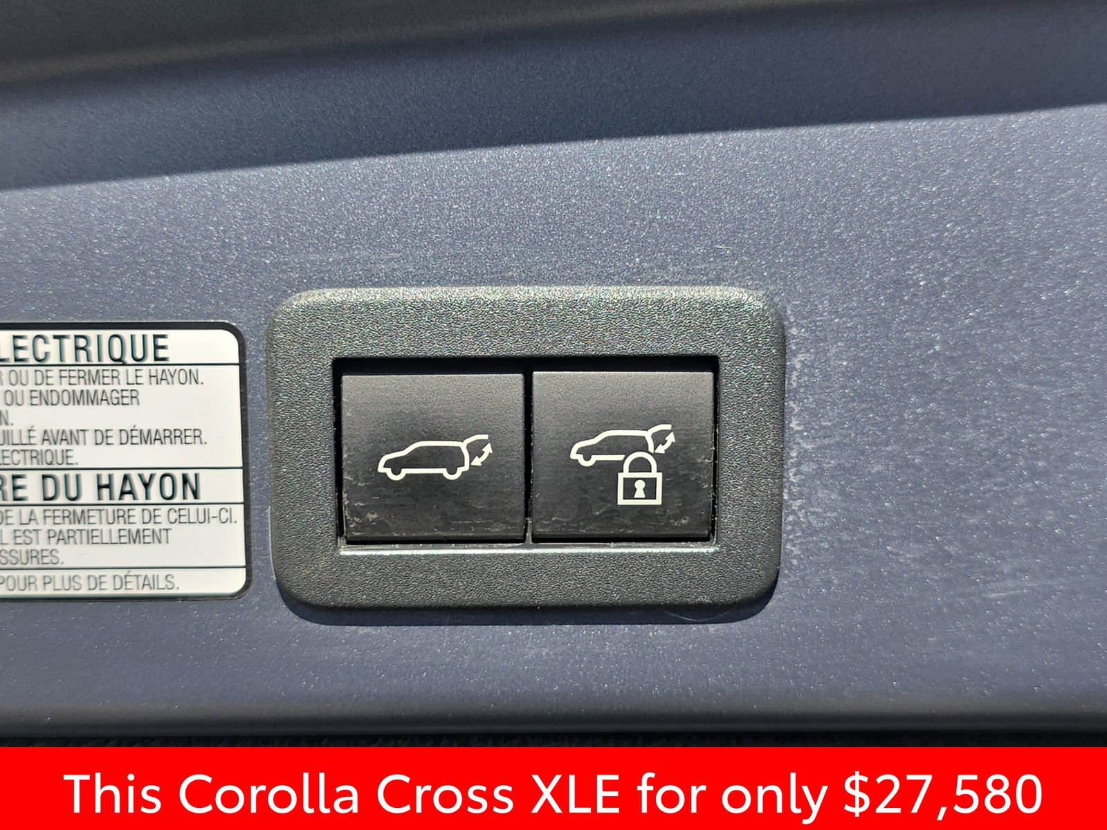 Used 2023 Toyota Corolla Cross XLE w/ Convenience Package image 19