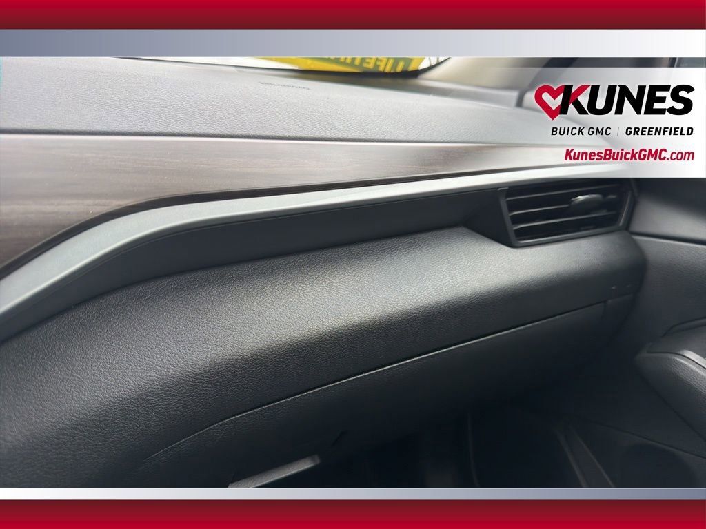 Used 2024 Nissan Altima 2.5 SV image 28