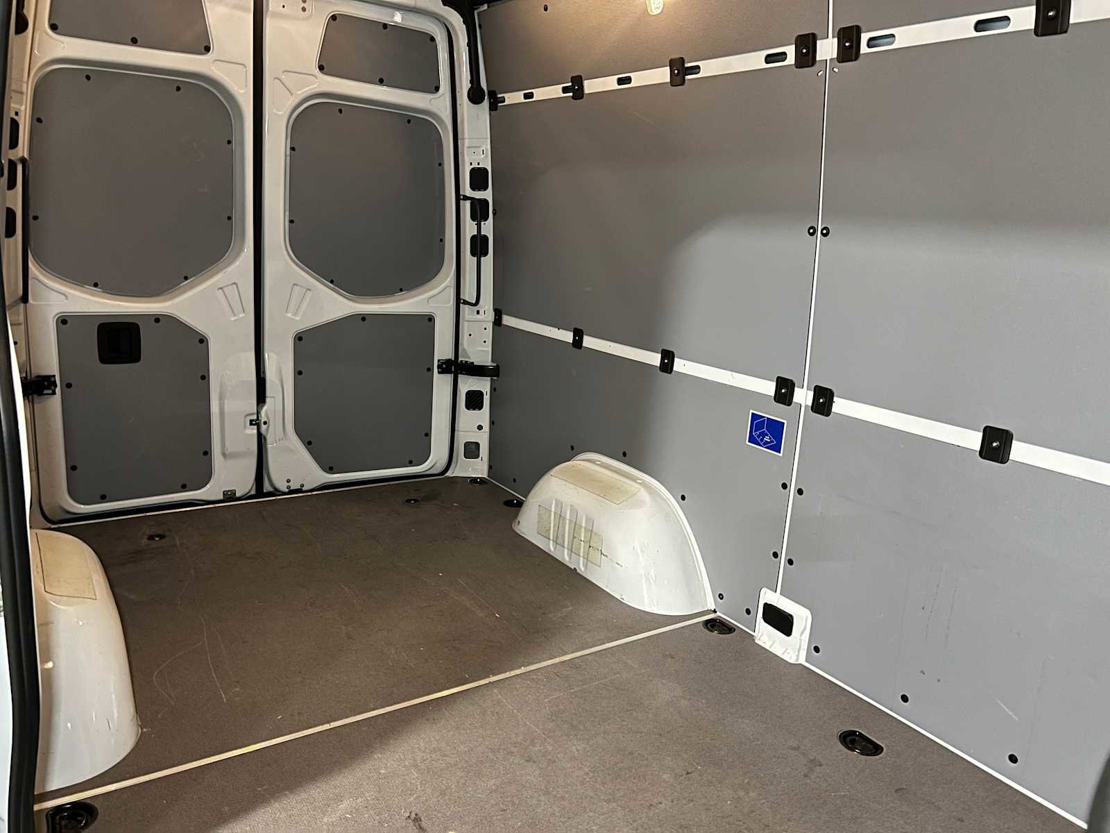 Used 2025 Mercedes-Benz Sprinter 2500 image 14