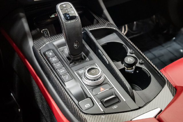 Used 2022 Maserati Levante Modena AWD/4WD image 21