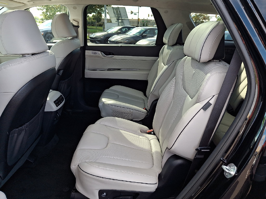Used 2024 Hyundai Palisade Calligraphy AWD/4WD image 12