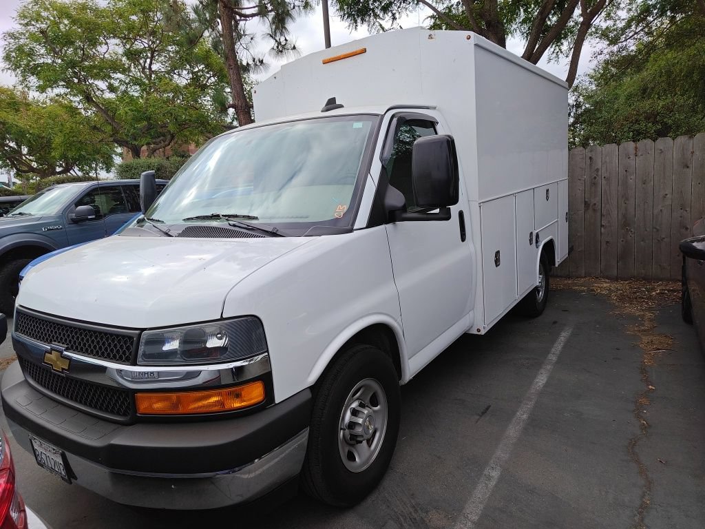 Used 2023 Chevrolet Express 3500 w/ Power Convenience Package RWD image 18