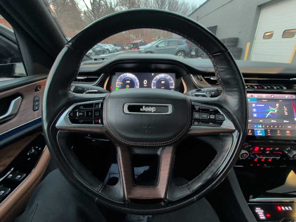 Certified 2022 Jeep Grand Cherokee Summit w/ Adv Protech Group IV image 21