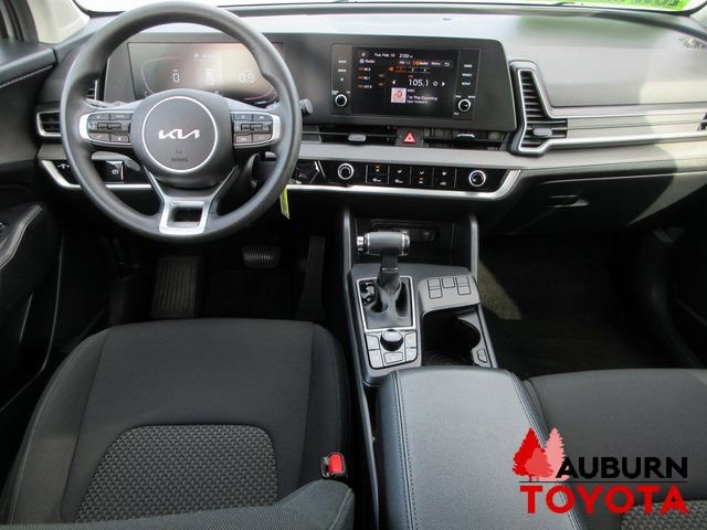 Used 2023 Kia Sportage LX image 8