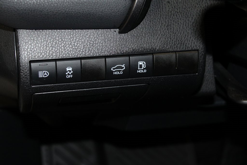 Used 2023 Toyota Camry LE image 10