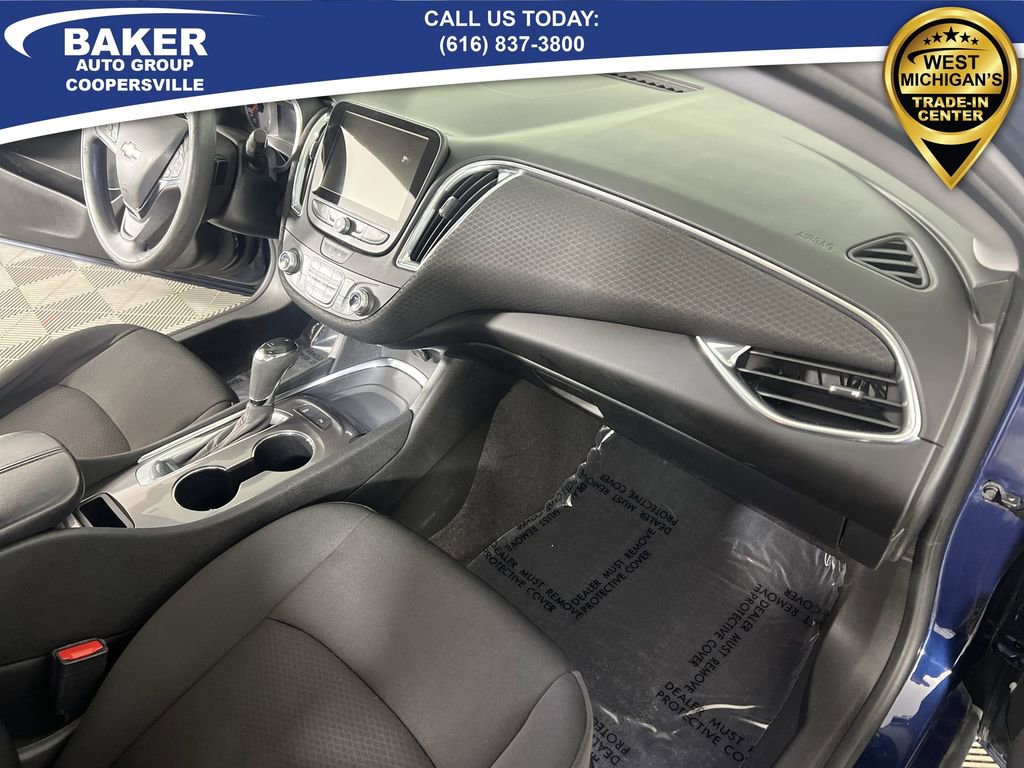 Used 2020 Chevrolet Malibu LT image 28