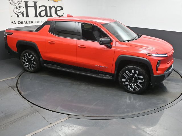 New 2026 Chevrolet Silverado EV LT AWD/4WD image 16