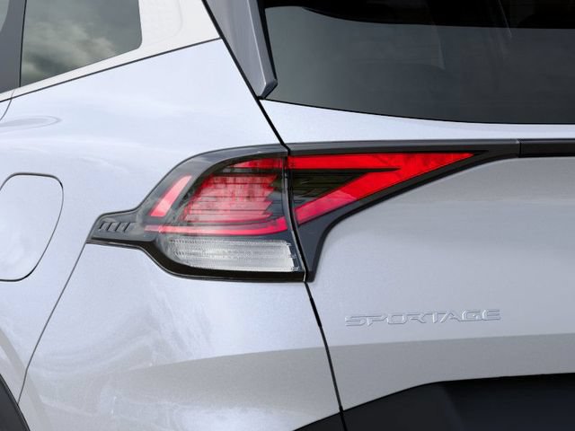 Certified 2025 Kia Sportage EX FWD image 11