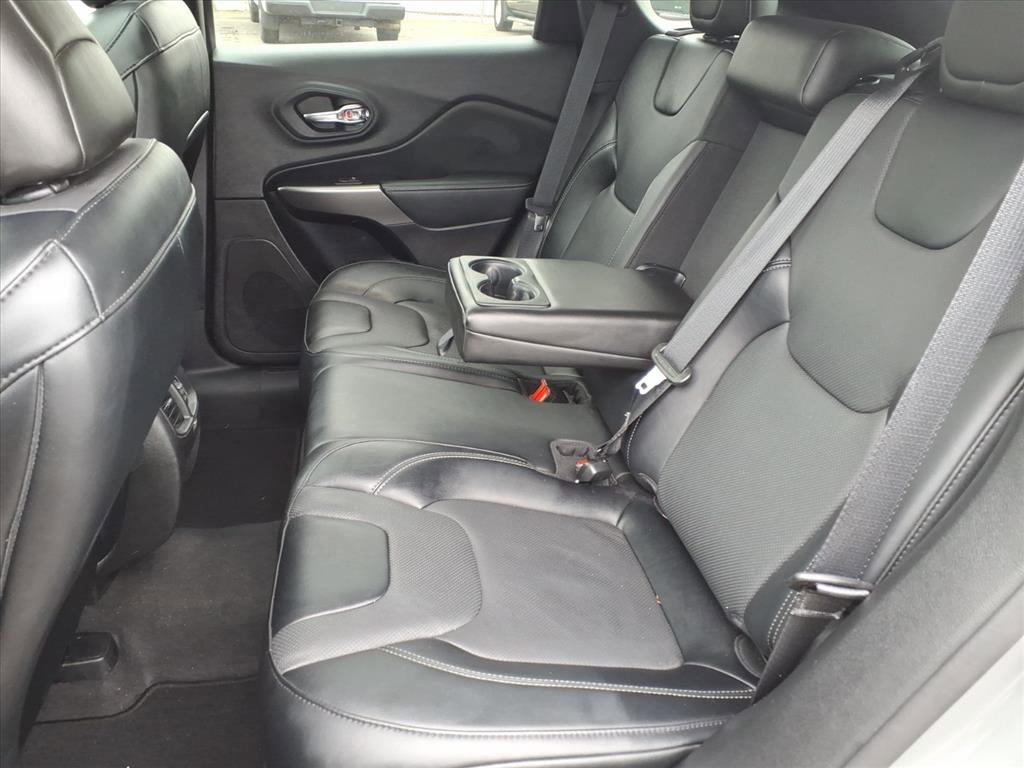 Used 2022 Jeep Cherokee Limited image 13