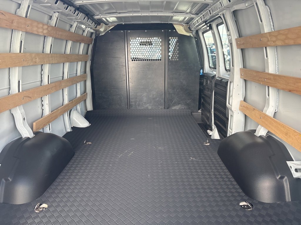 Used 2024 Chevrolet Express 2500 w/ Driver Convenience Package image 11