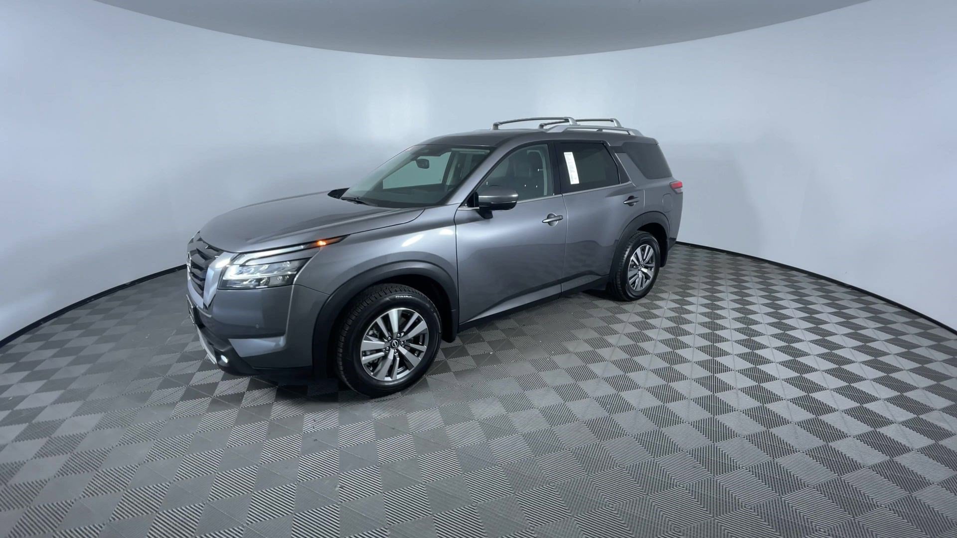 Certified 2022 Nissan Pathfinder SL image 4