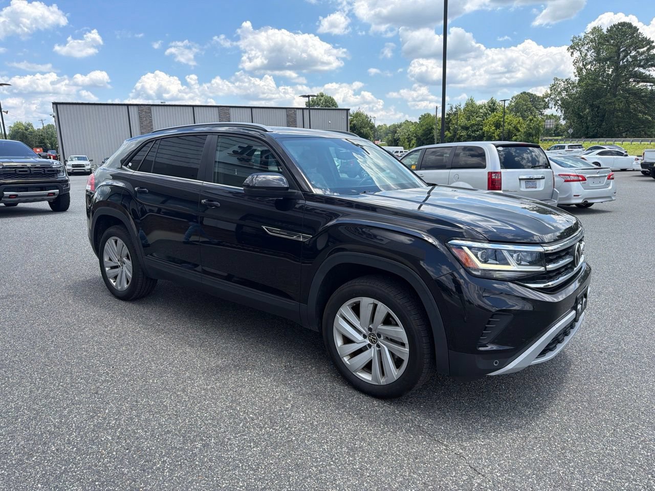 Used 2021 Volkswagen Atlas Cross Sport SE AWD/4WD image 9
