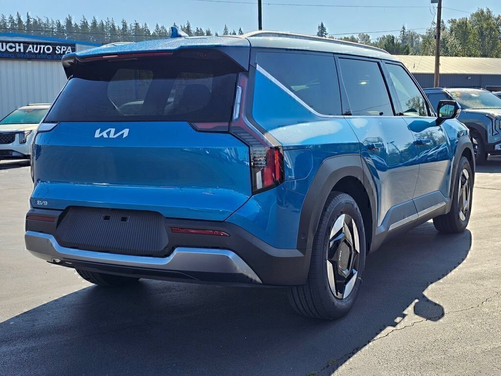 New 2026 Kia EV9 Wind AWD/4WD image 5