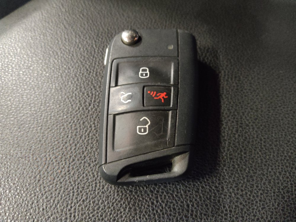 Used 2025 Volkswagen Jetta Sport FWD image 32