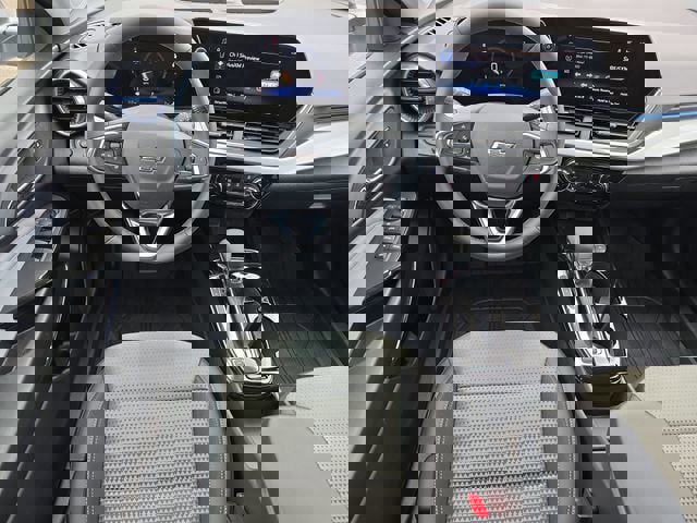 New 2026 Chevrolet Trax LT w/ Driver Confidence Package image 12