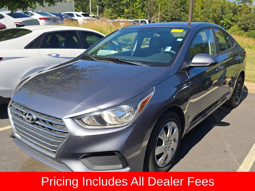 Used 2020 Hyundai Accent SE FWD image 3