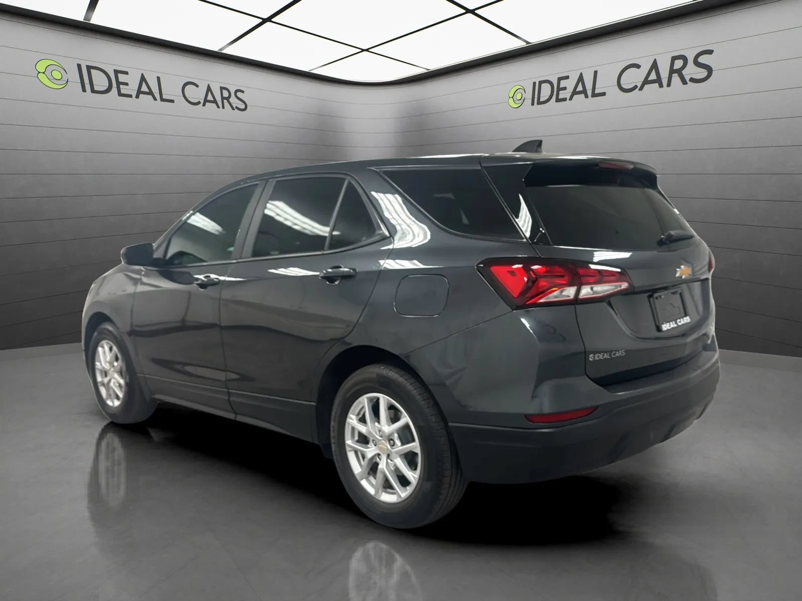 Used 2022 Chevrolet Equinox LS w/ LS Convenience Package FWD image 7